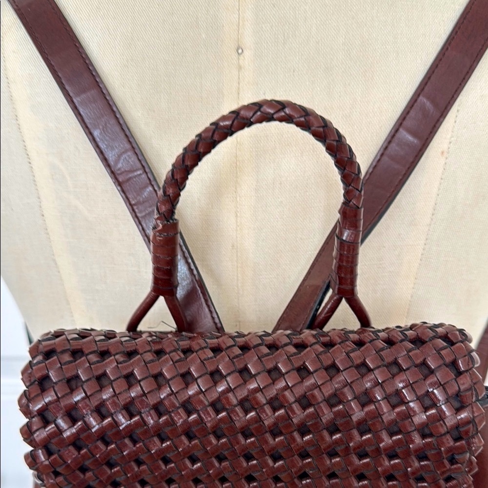 Liz Claiborne Vintage Brown Macrame Leather Backpack - Picture 3 of 10